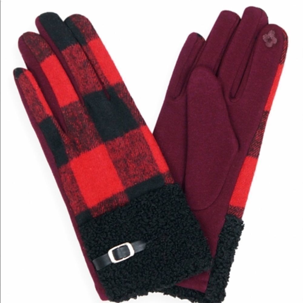 SALE! NWT Styline Buffalo plaid smart touch gloves